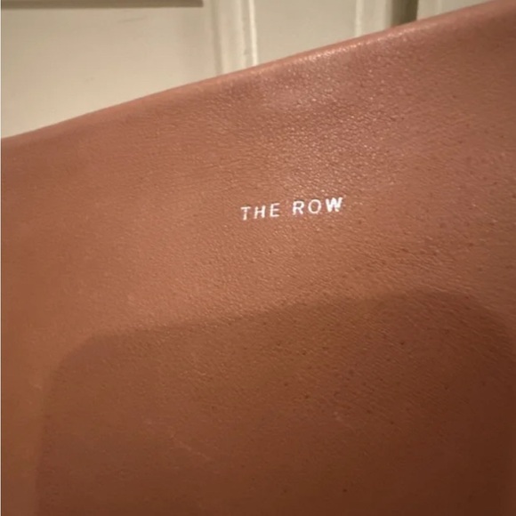 THE ROW SHOULDER BAG IN CUIR NWT - Picture 7 of 7